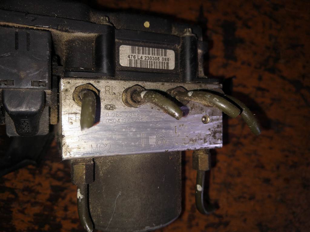 FORESTER SG5 БЛОК ABS 27534SA070 Subaru Forester 1