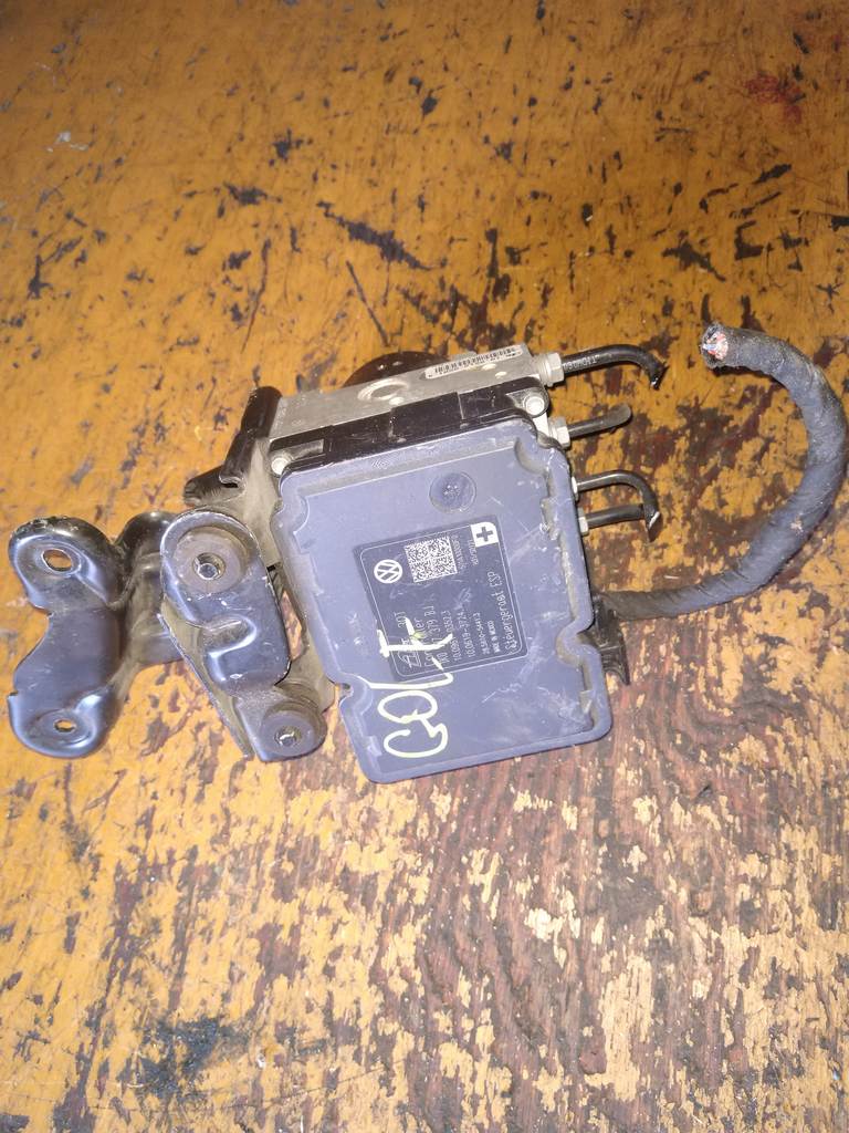 блок abs Volkswagen Golf 0