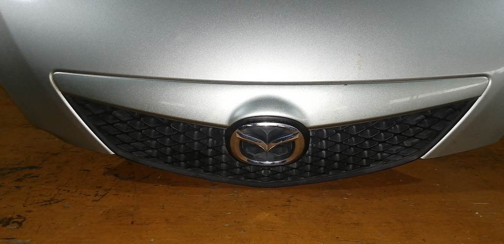 DEMIO DY3W КАПОТ С РЕШЕТКОЙ Mazda Demio 1