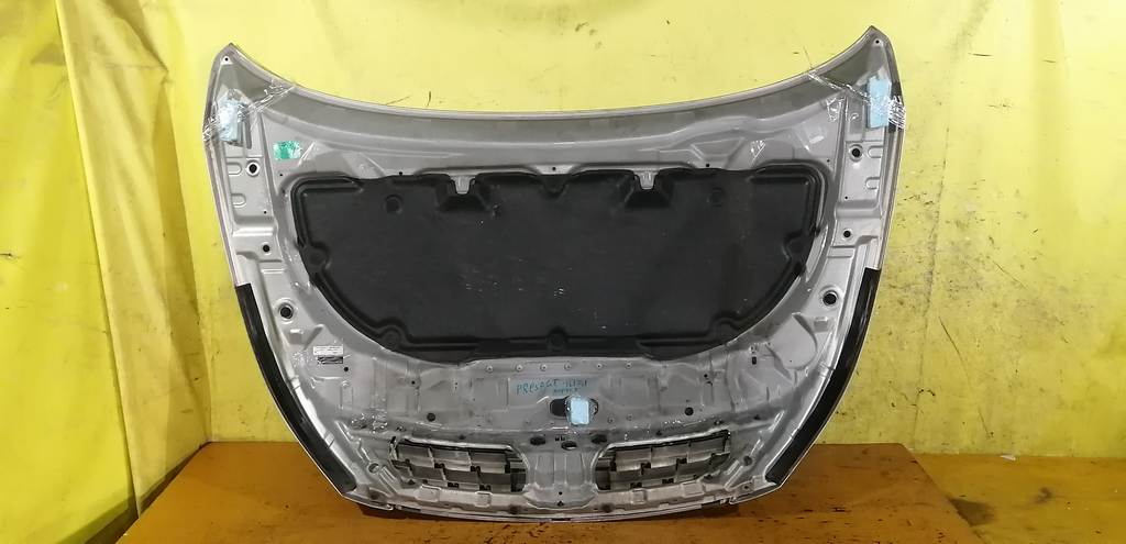 PRESAGE TU31 КАПОТ С РЕШЕТКОЙ до рест. Nissan Presage 4