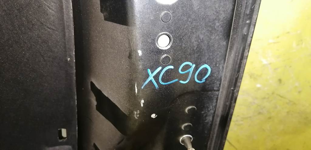 VOLVO XC90 C_59 КАПОТ С РЕШЕТКОЙ Volvo XC90 4