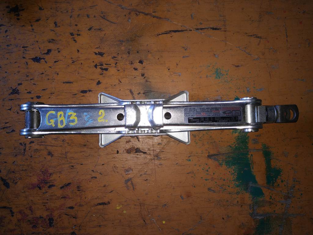 домкрат Honda Freed 0