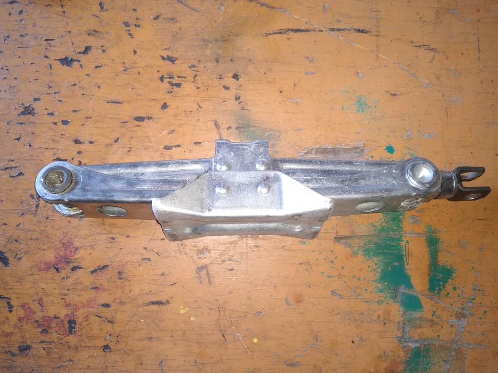 FREED GB3 ДОМКРАТ 2 Honda Freed 1