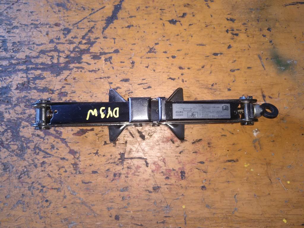 домкрат Mazda Demio 0