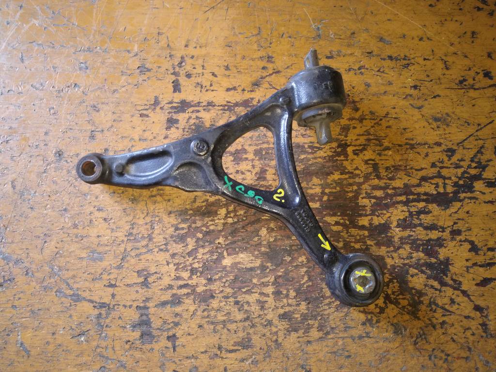 рычаг Volvo XC90 0