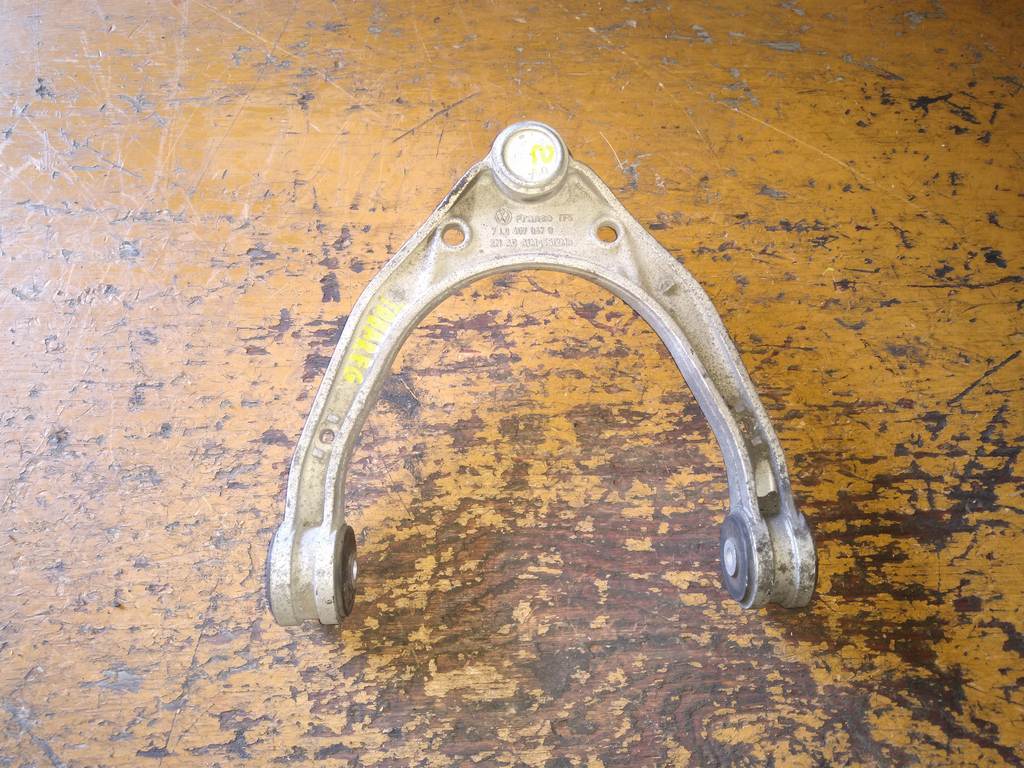 рычаг Volkswagen Touareg 0