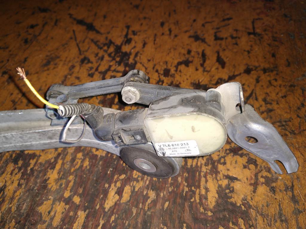 рычаг Volkswagen Touareg 3