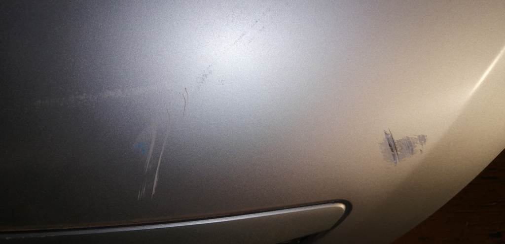 капот Mazda Demio 3