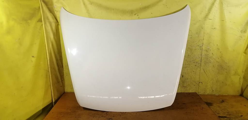 капот Volkswagen Touareg 0