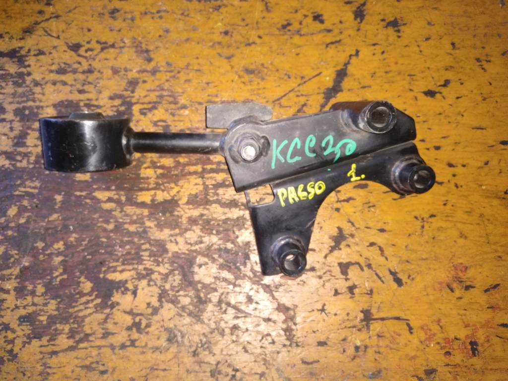 подушка двигателя Toyota Passo 0