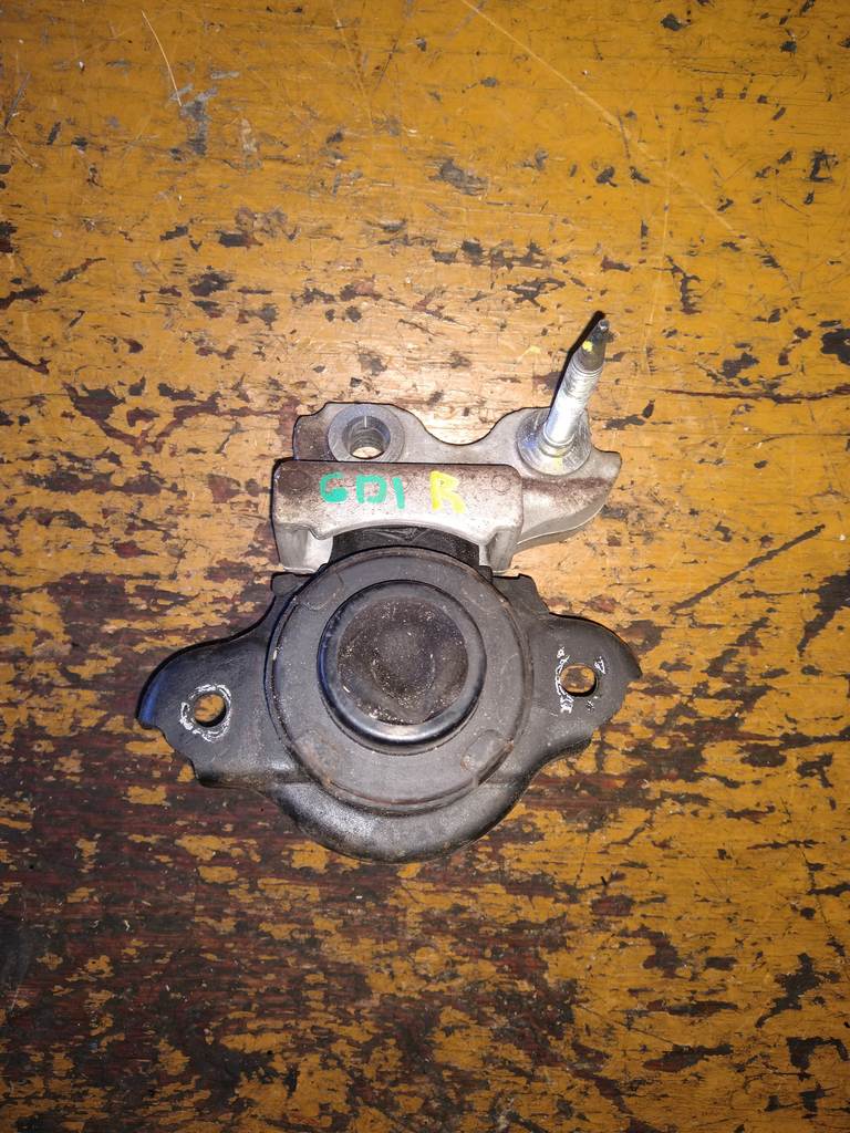 подушка двигателя Honda Fit 0