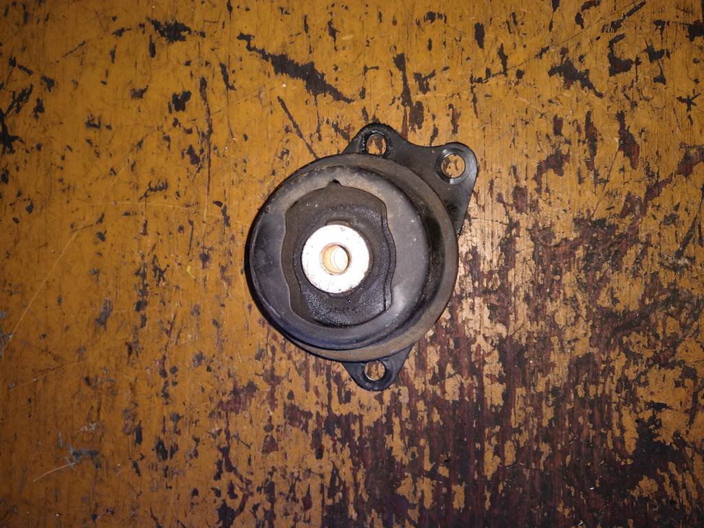 FREED GB3 ПОДУШКА ДВС 1 ПРАВАЯ Honda Freed 1