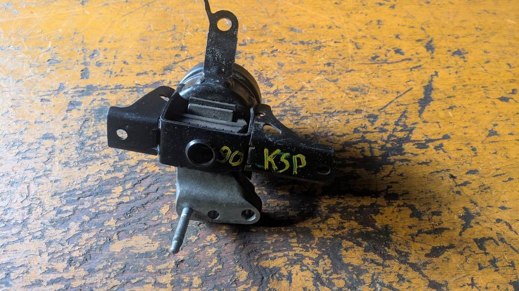 VITZ KSP90 ПОДУШКА ДВС 4 ПРАВАЯ Toyota Vitz 1