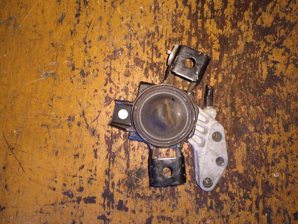 SOLIO MA15S ПОДУШКА ДВС ПРАВАЯ Suzuki Solio 1