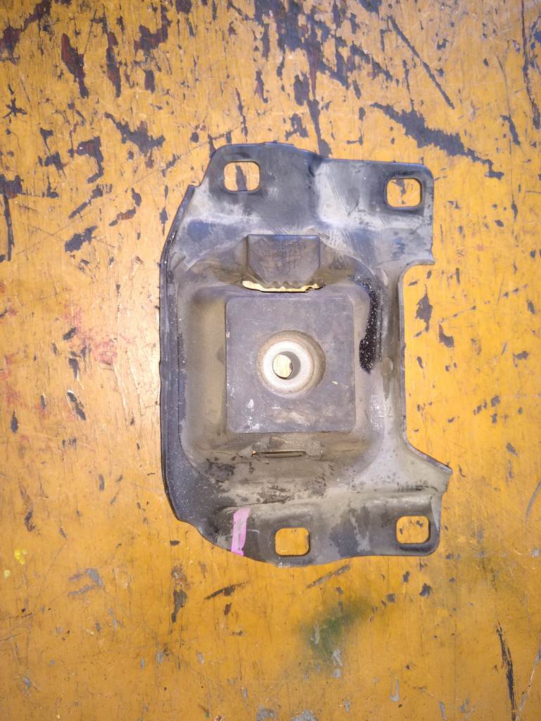 AXELA BK5P ПОДУШКА ДВС ЛЕВАЯ 2 Mazda Axela 1