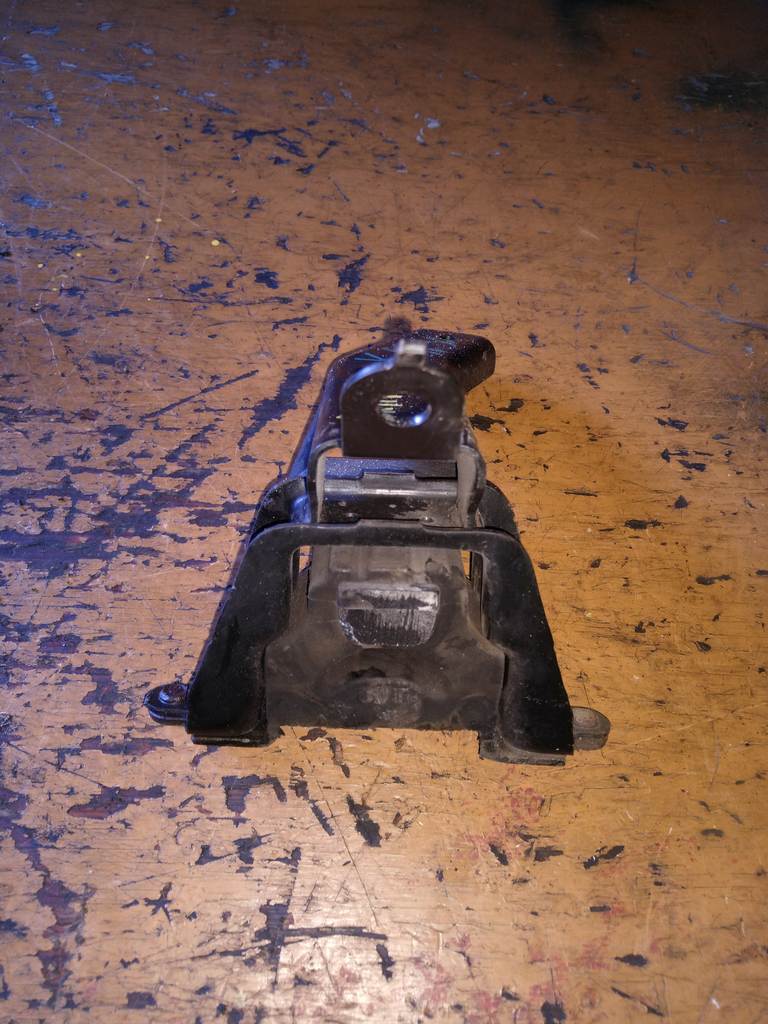 VITZ KSP90 ПОДУШКА АКПП Toyota Vitz 1