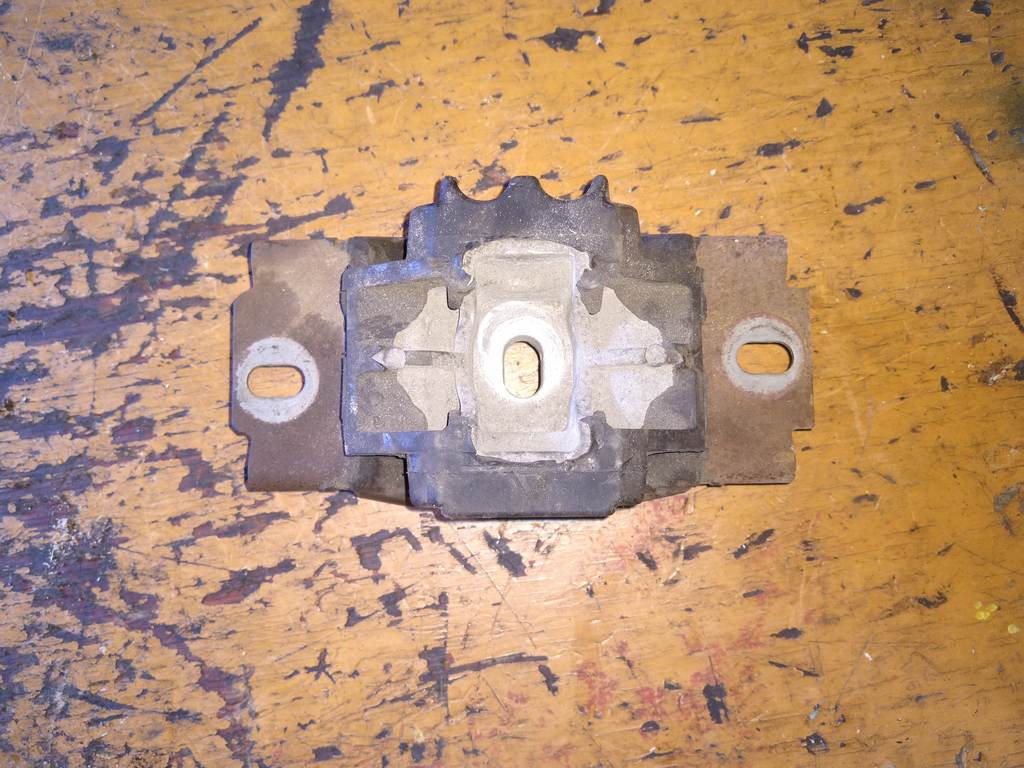 DEMIO DY3W ПОДУШКА АКПП 1 Mazda Demio 1