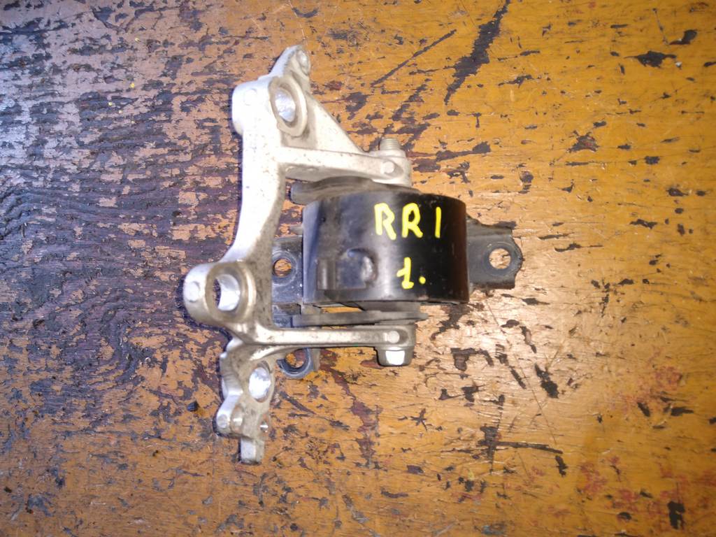 подушка двигателя Honda Elysion 0