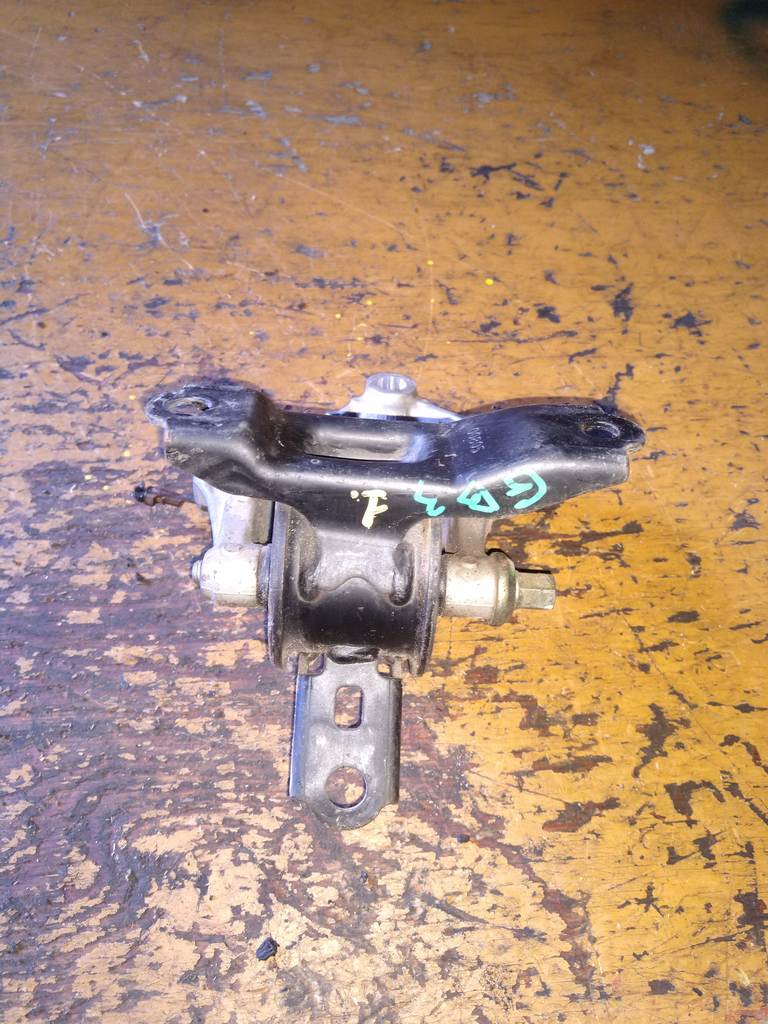 подушка двигателя Honda Freed 0