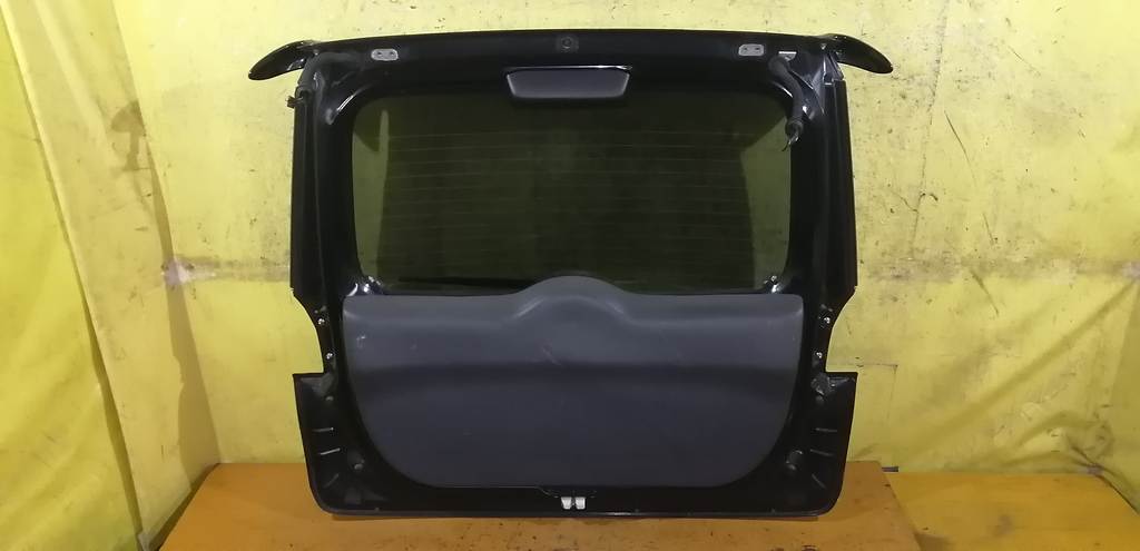 дверь 5-я Suzuki Solio 3