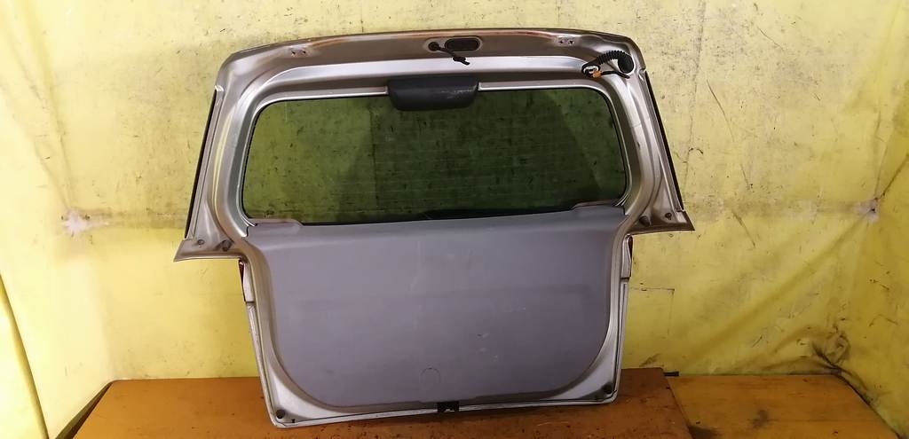 дверь 5-я Mazda Demio 3