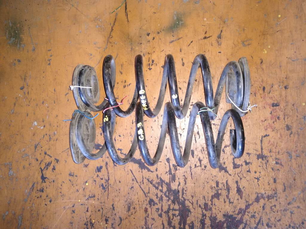 пружина Honda Freed 0