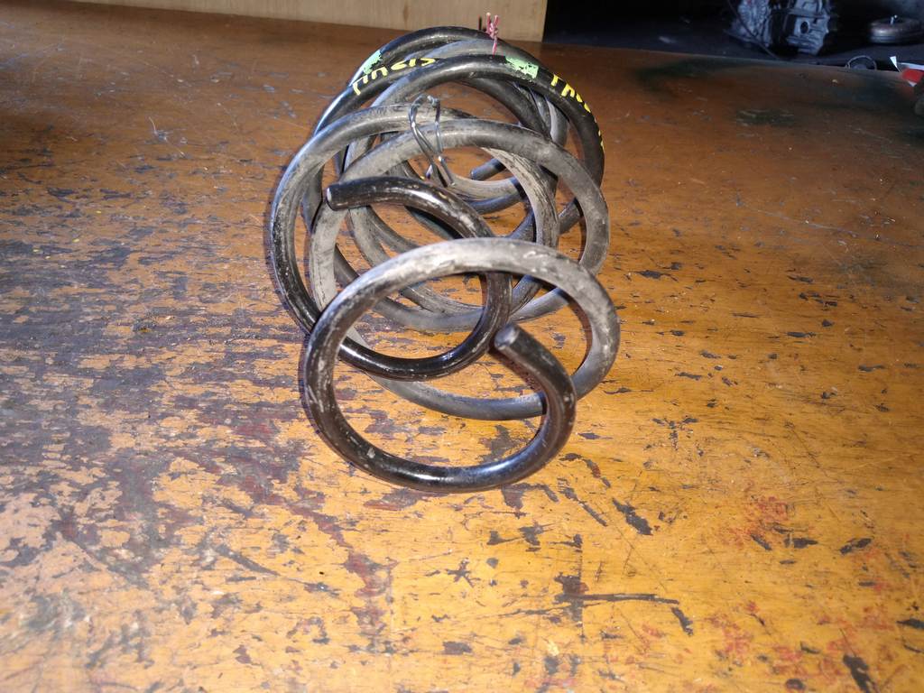 PALETTE MK21S ПРУЖИНА (ПАРА) Suzuki Palette 1