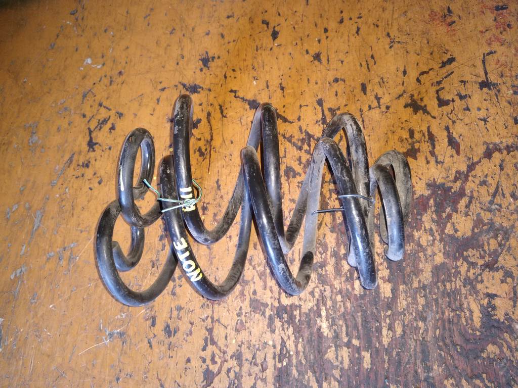 пружина Nissan Note 0