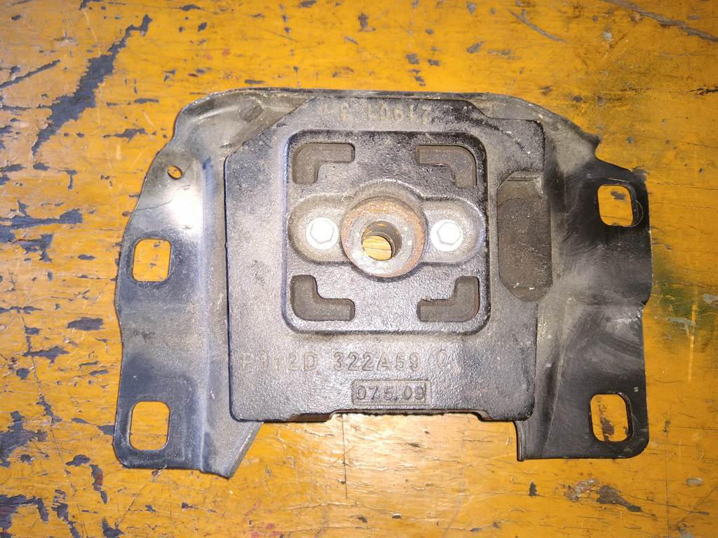 VOLVO S40 MS ПОДУШКА ДВС ЛЕВАЯ Volvo S40 1