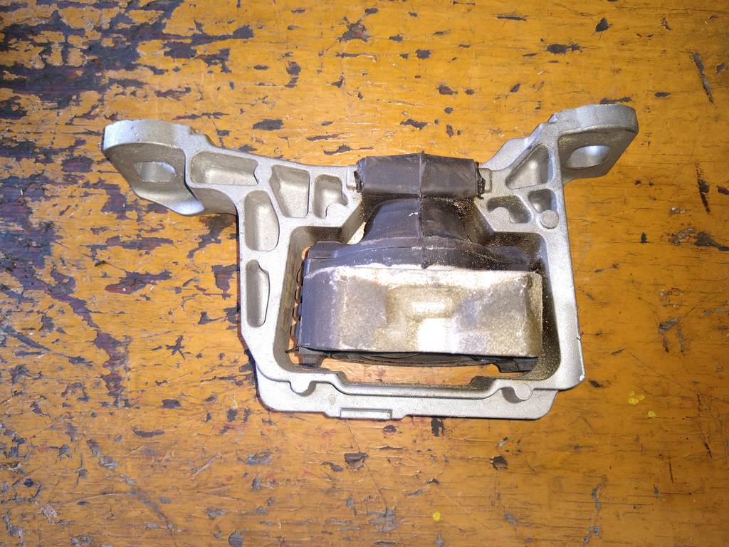 Двигатель Volvo S40 2