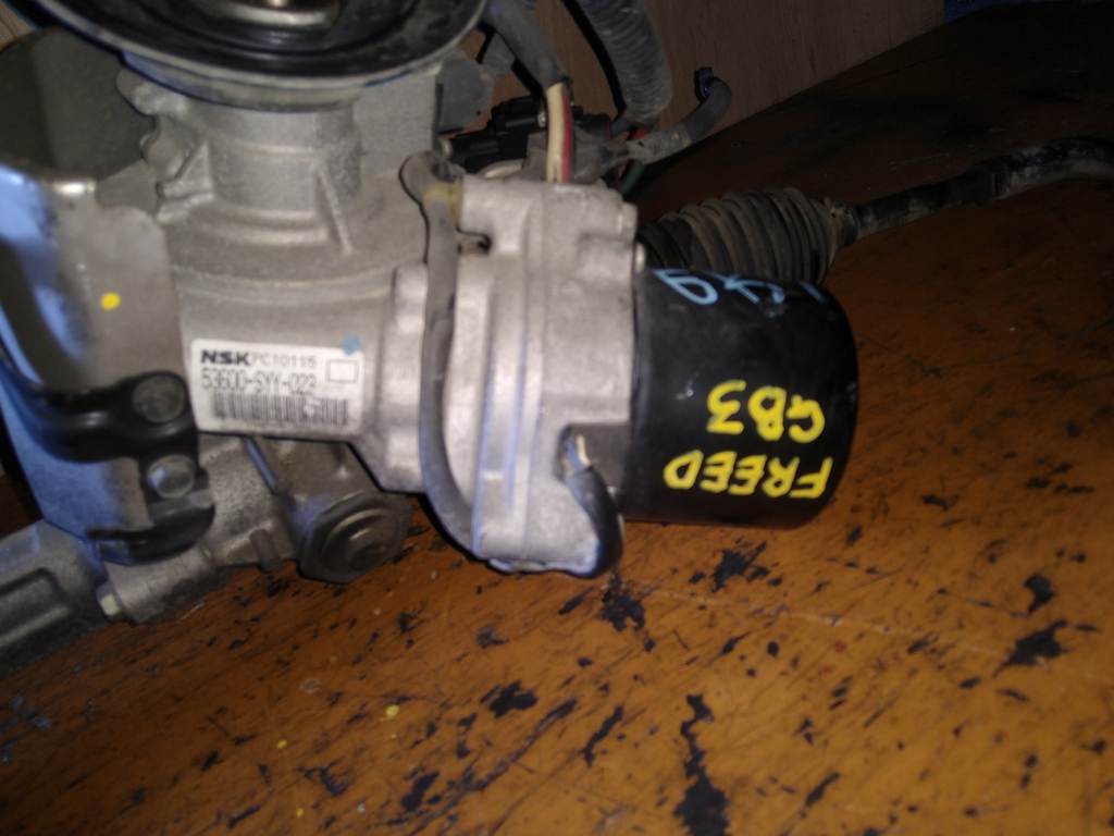 FREED GB3 РУЛЕВАЯ РЕЙКА, дефект пыльника Honda Freed 1