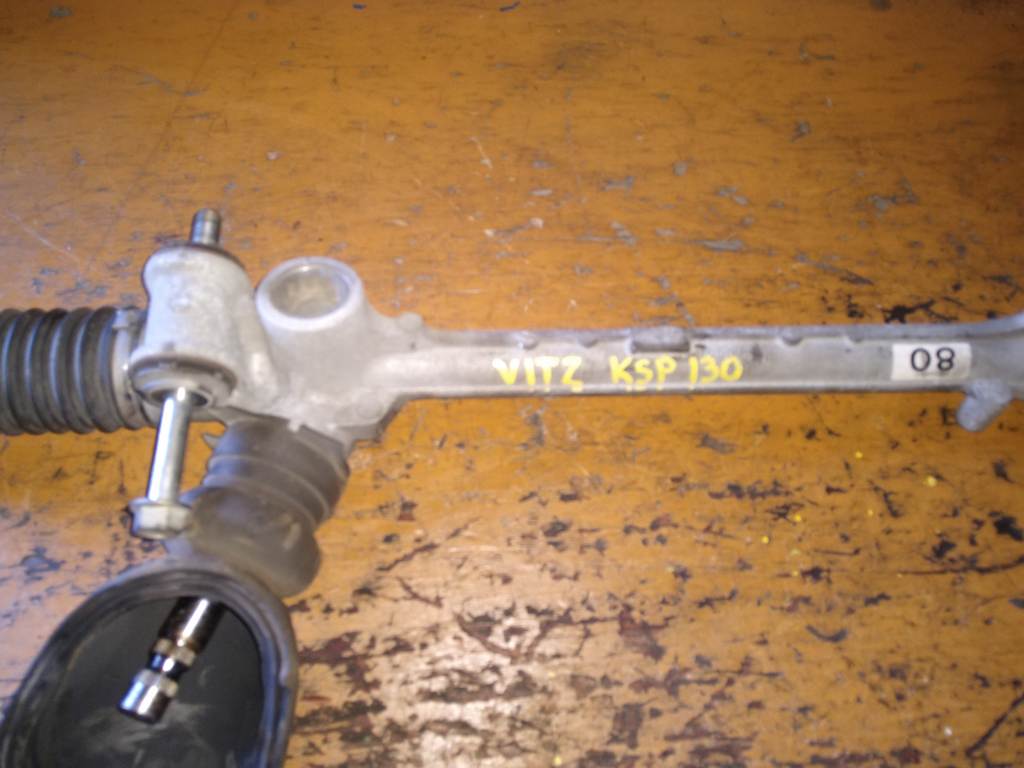 VITZ KSP130 РУЛЕВАЯ РЕЙКА Toyota Vitz 1