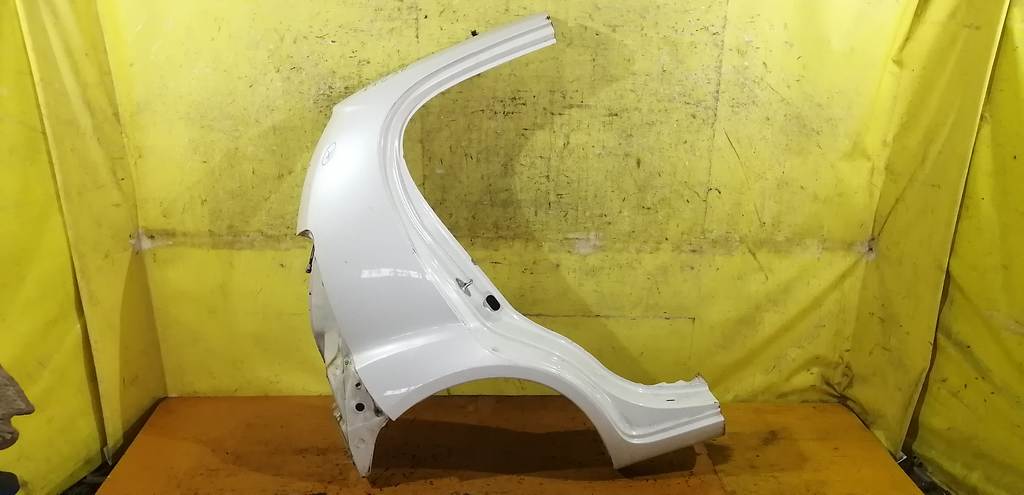 крыло Toyota Passo 0