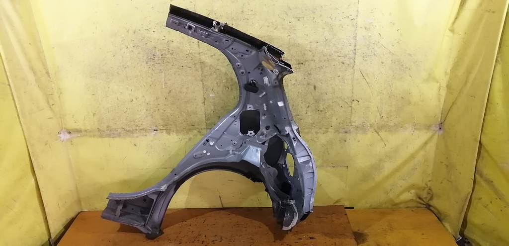 Кузов Toyota Vitz 2