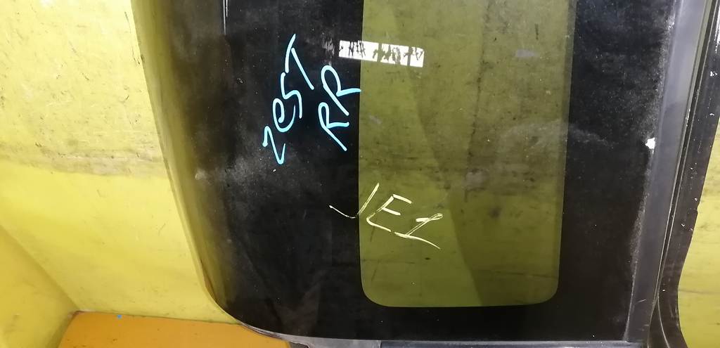 ZEST JE1 КРЫЛО ЗАДНЕЕ ПРАВОЕ Honda Zest 1