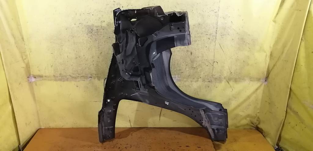 крыло Mazda Axela 3