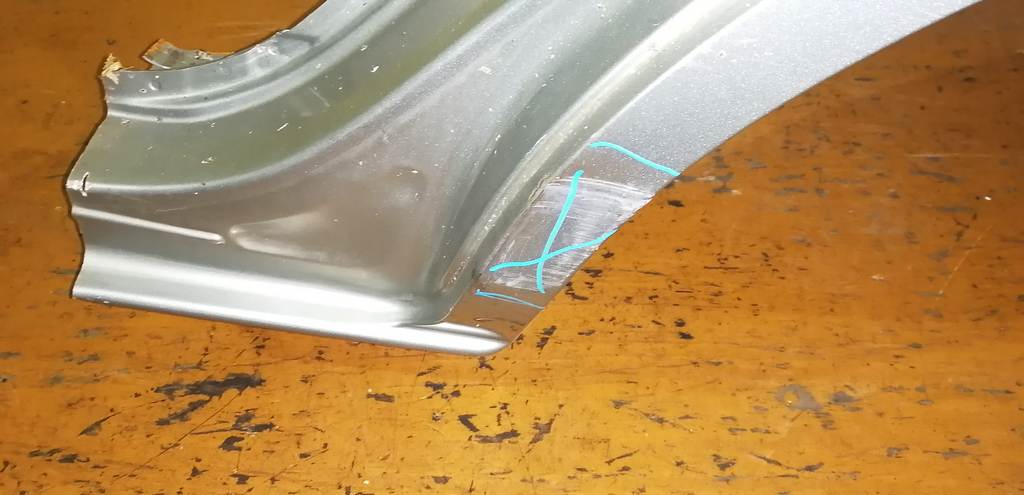 крыло Mazda Demio 3