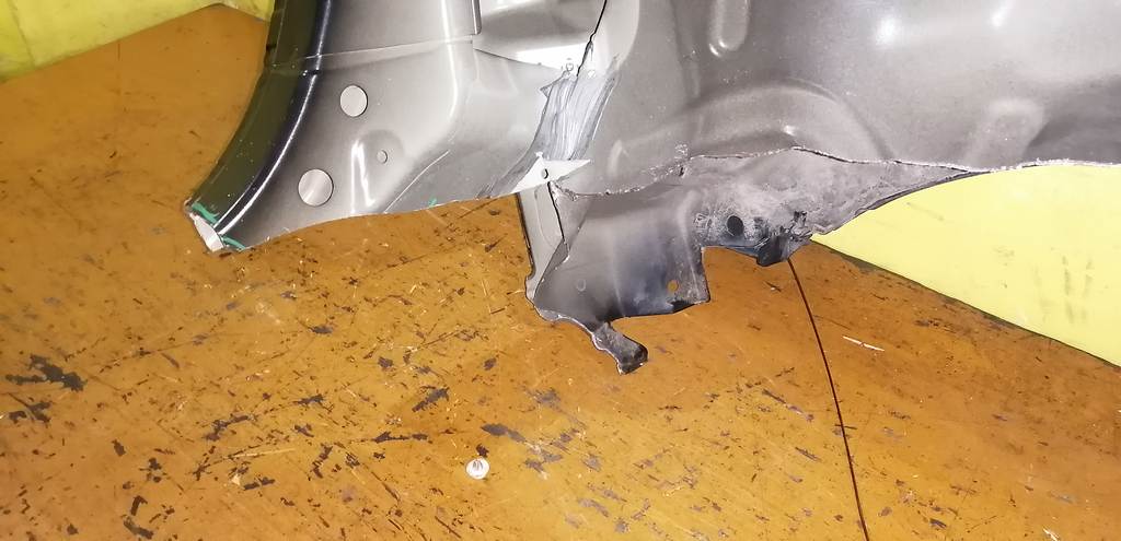 SOLIO MA15S КРЫЛО ЗАДНЕЕ ЛЕВОЕ Suzuki Solio 4