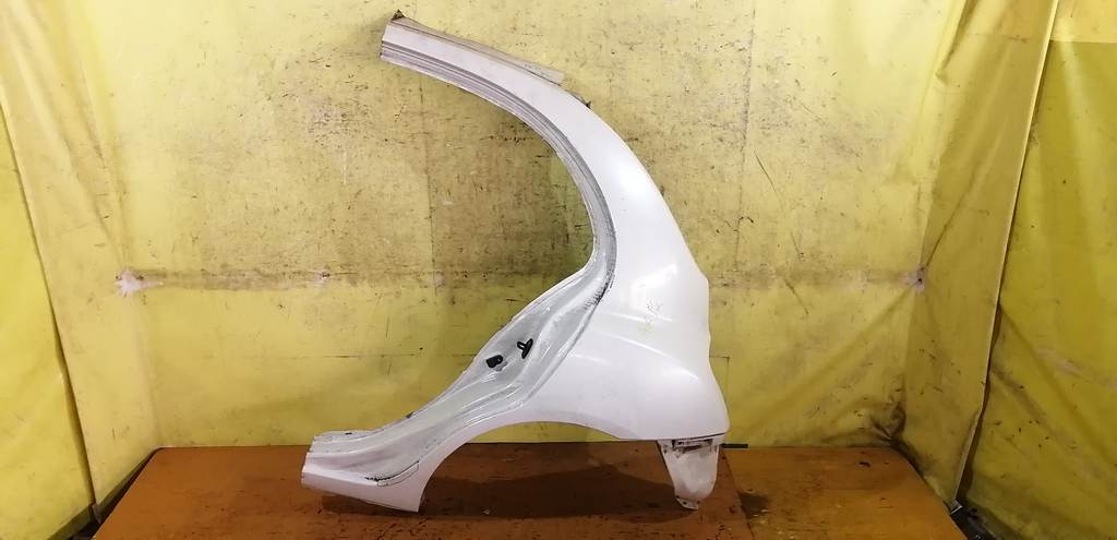 крыло Nissan March 0