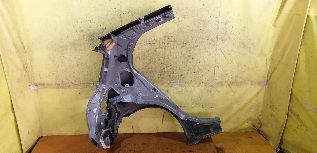 Кузов Toyota Vitz 2