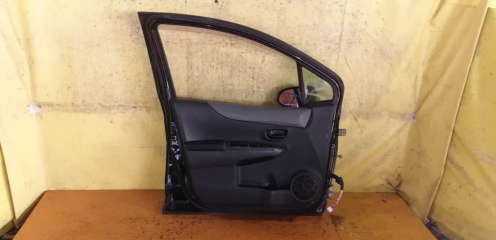 VITZ KSP130 ДВЕРЬ ПЕРЕДНЯЯ ЛЕВАЯ Toyota Vitz 4