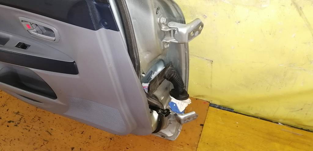 Кузов Mazda Demio 5