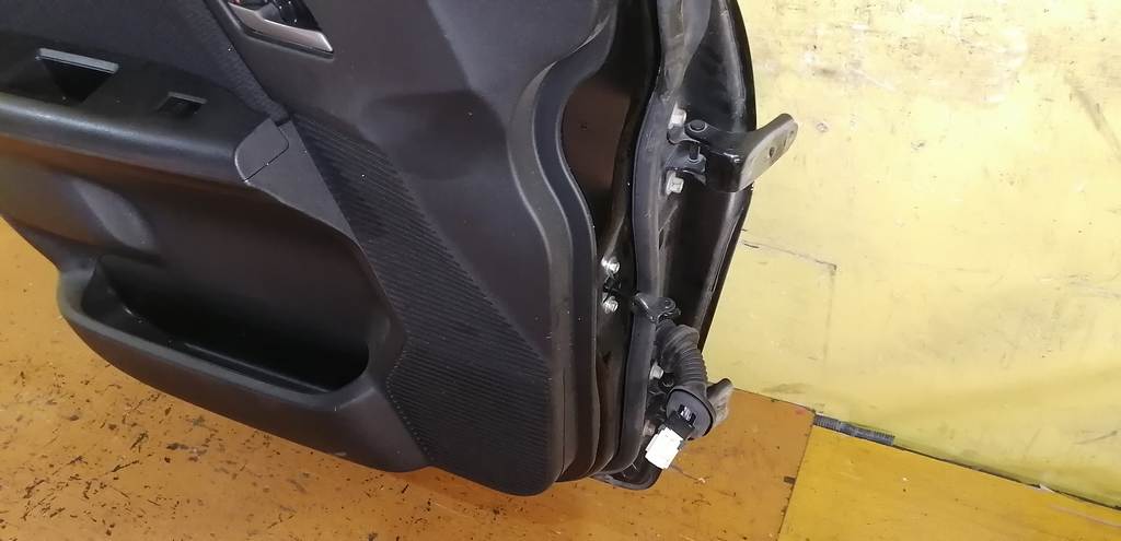 Кузов Honda Freed Spike 5