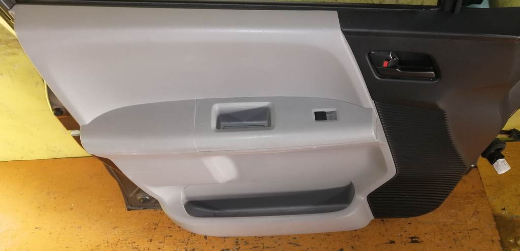 FREED GB3 ДВЕРЬ ПЕРЕДНЯЯ ЛЕВАЯ Honda Freed 4