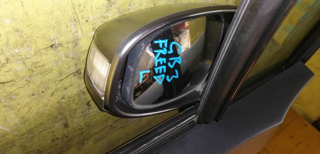 зеркало Honda Freed 0