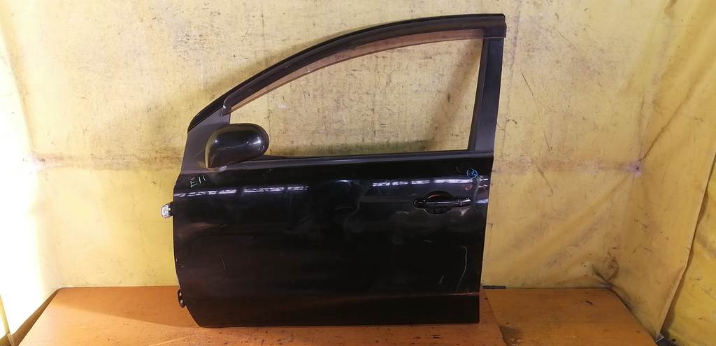 дверь Nissan Note 0