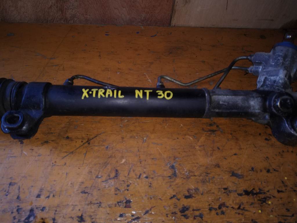 X-TRAIL NT30 РУЛЕВАЯ РЕЙКА Nissan X-Trail 1