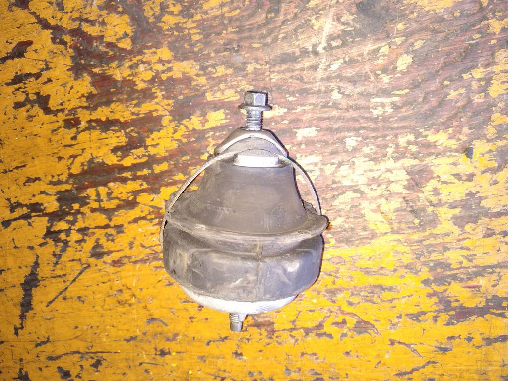 VOLVO XC90 C_59 ПОДУШКА РУЛЕВОЙ РЕЙКИ Volvo XC90 1