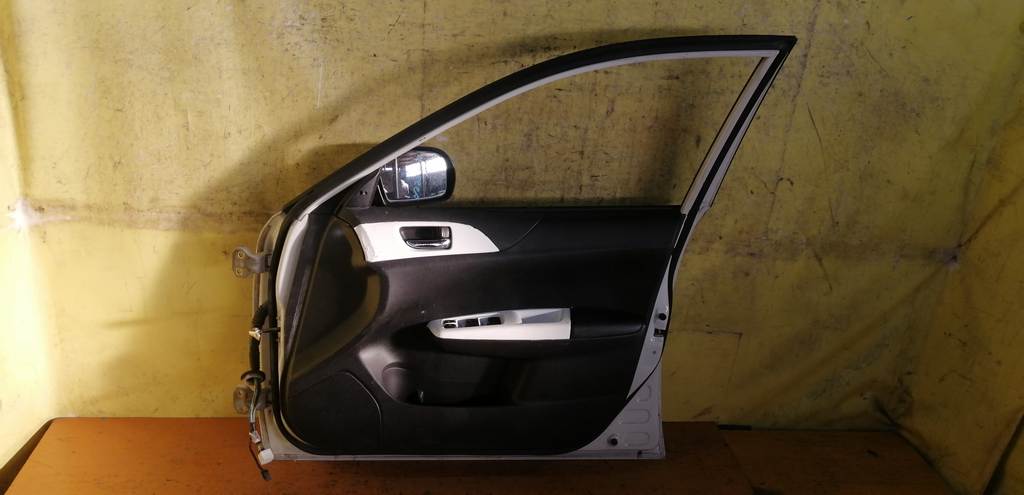 дверь Subaru Impreza 3