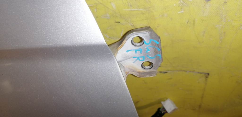 FORESTER SG2 ДВЕРЬ ПЕРЕДНЯЯ ПРАВАЯ Subaru Forester 1